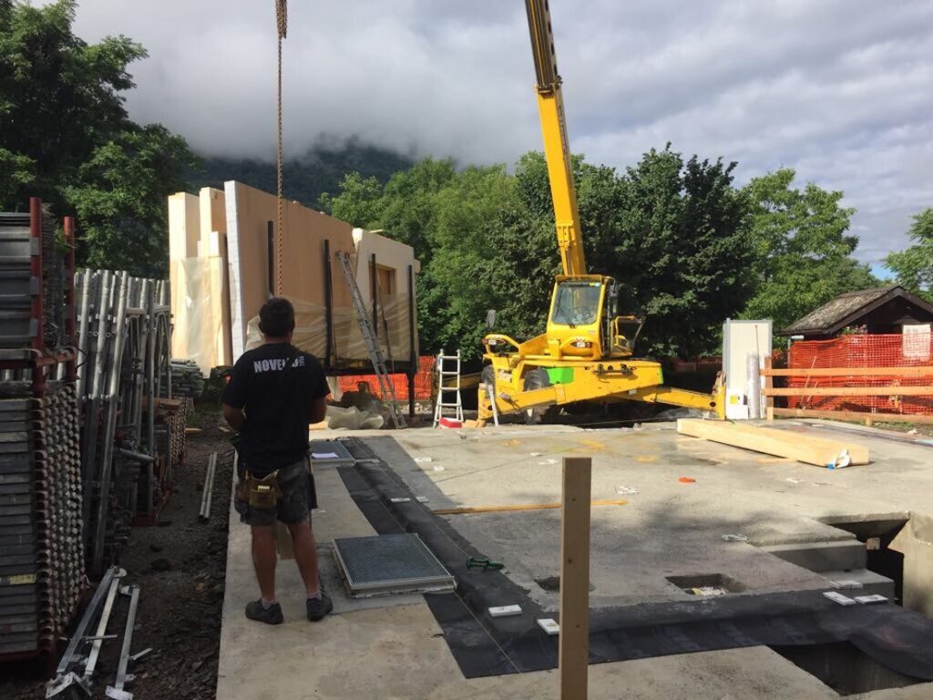 nuova casa in legno carlazzo como cantiere