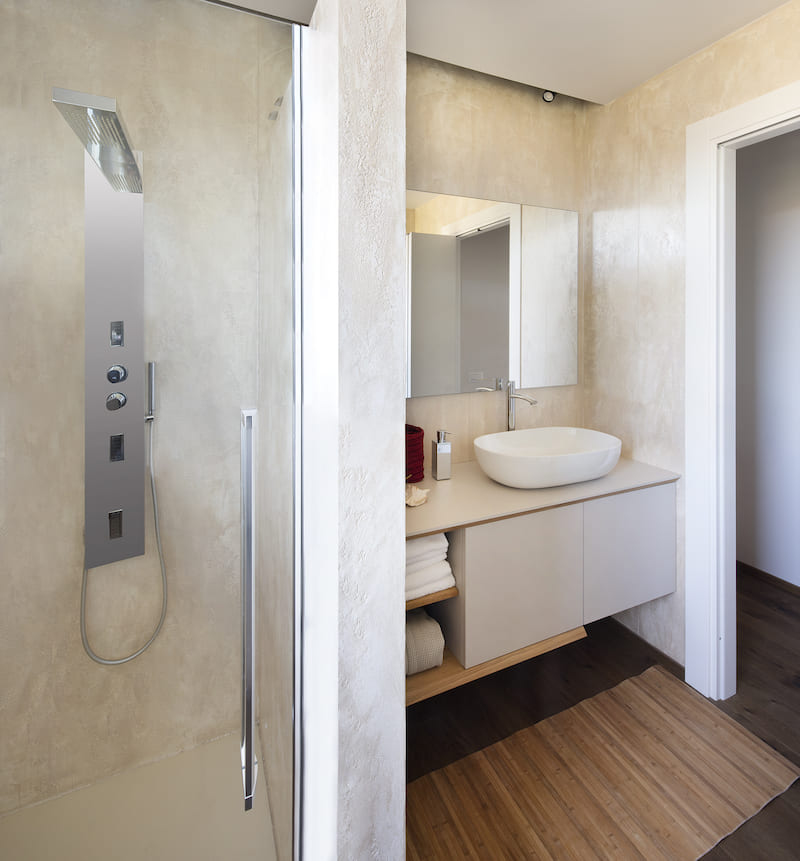 bagno casa in legno stile moderno