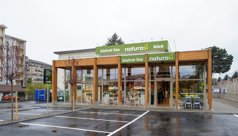 supermercato in legno verbania