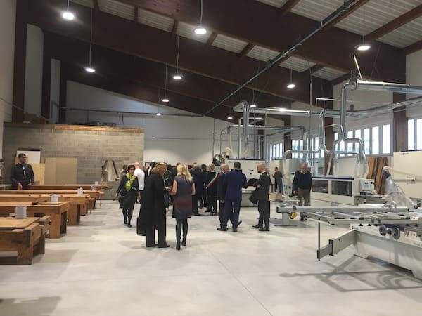 Nuova sede polo formativo legno arredo inaugurazione