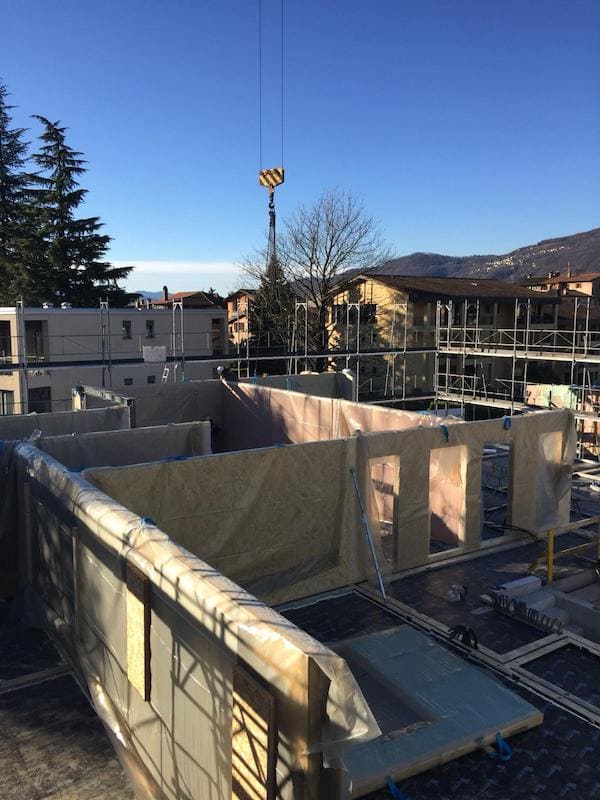 costruzione appartamenti in legno cureglia cantiere