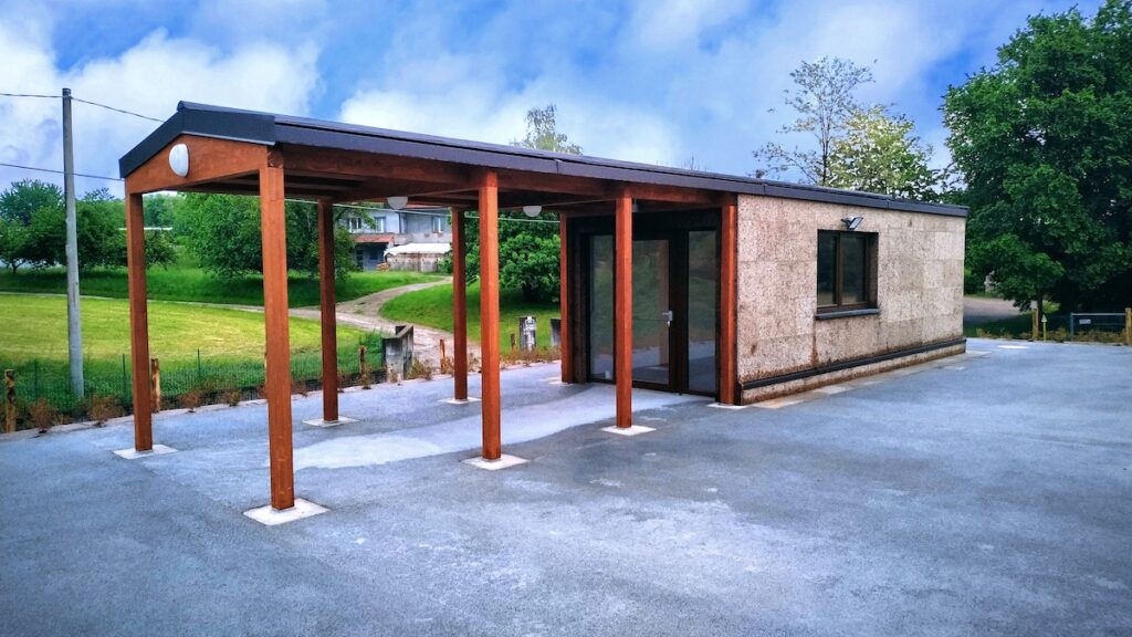 casetta legno lolla di riso morazzone campo sportivo