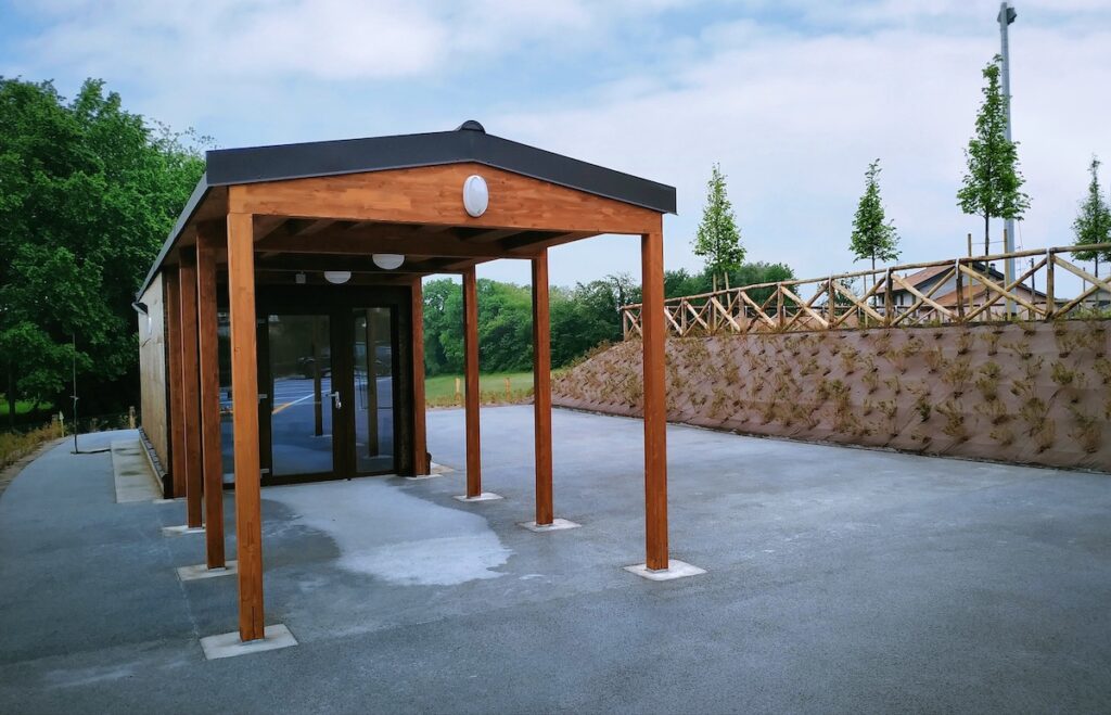 casetta legno lolla di riso morazzone campo sportivo