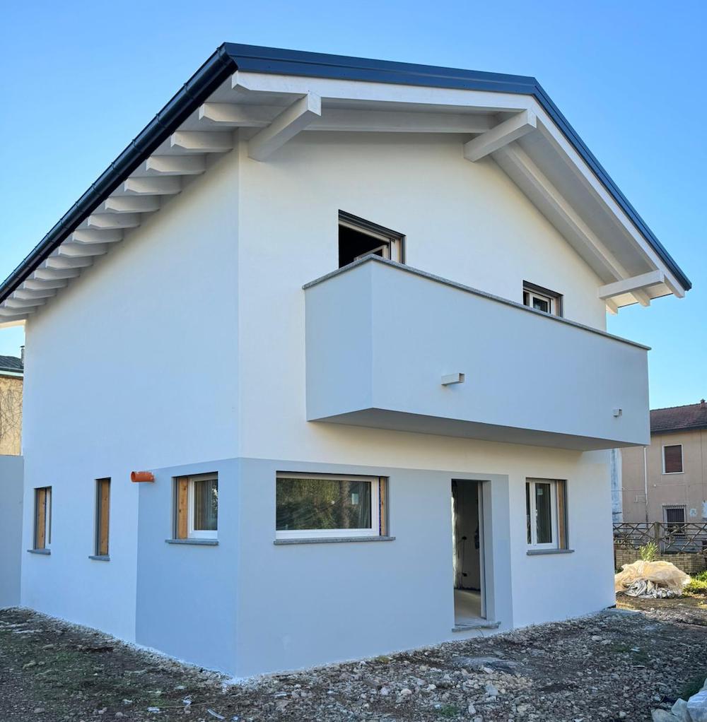 villa in legno provincia di varese due piani