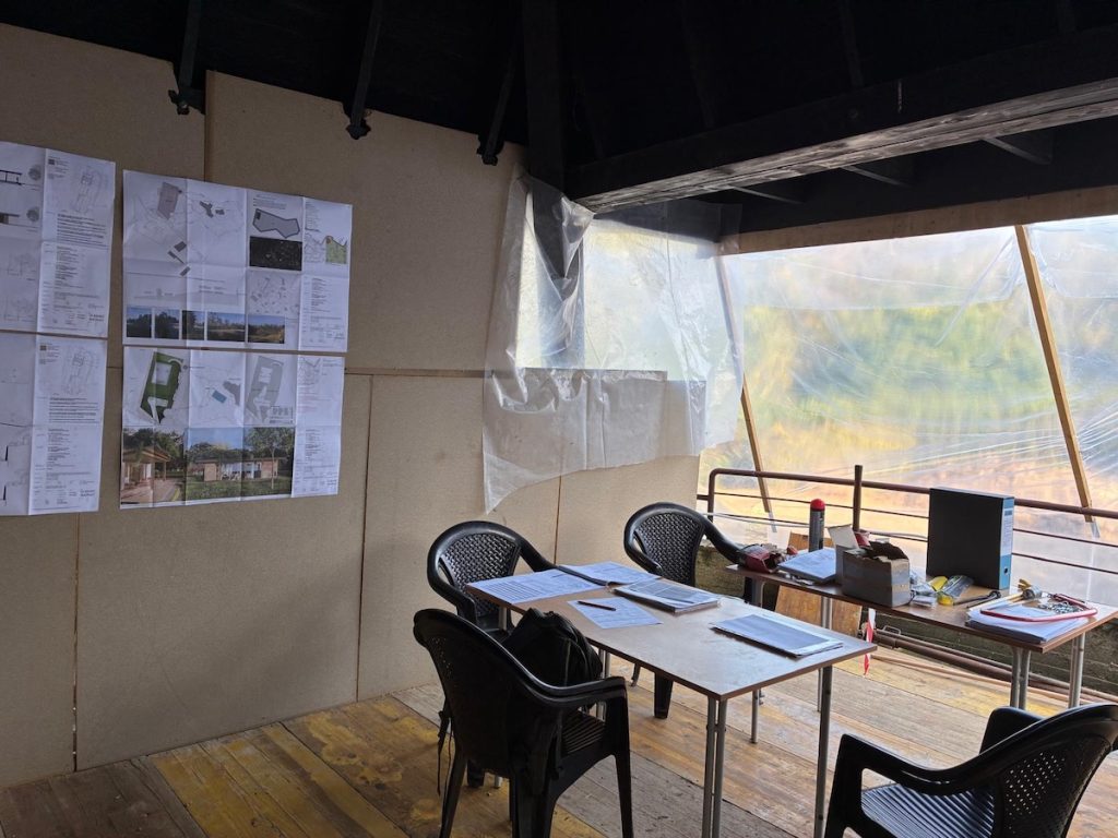 cantiere e progetto villa legno lolla su un solo piano a morazzone
