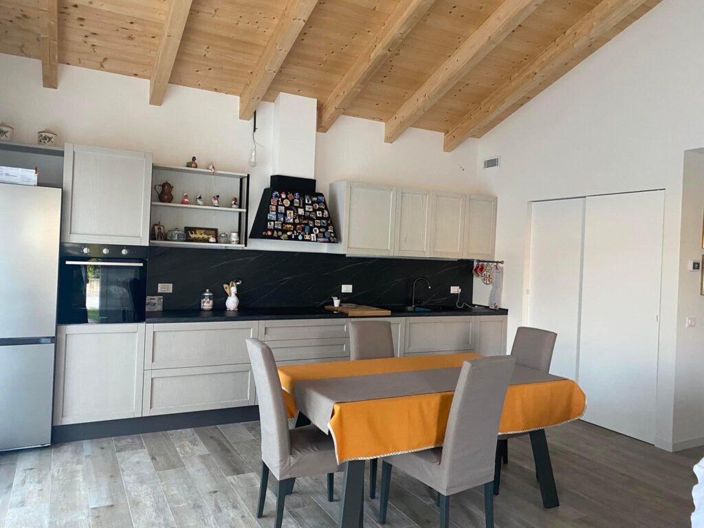 interni villa in legno rescaldina