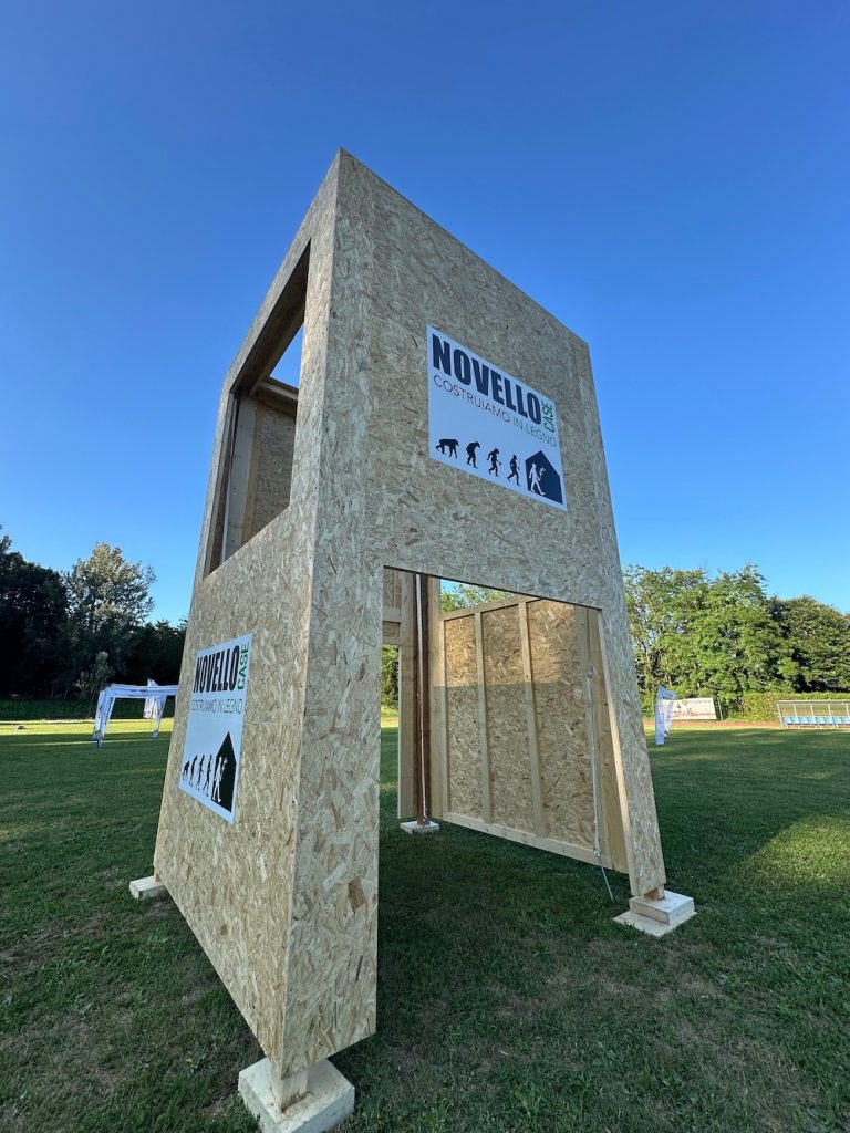 torre in legno mondiale di droni albizzate