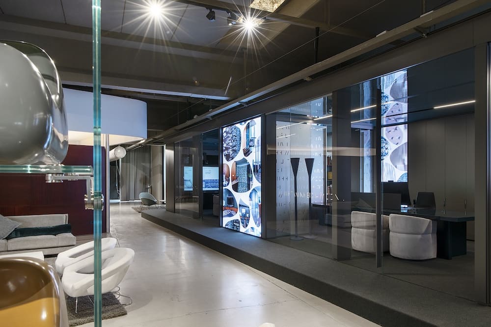 struttura in legno showroom saporiti italia