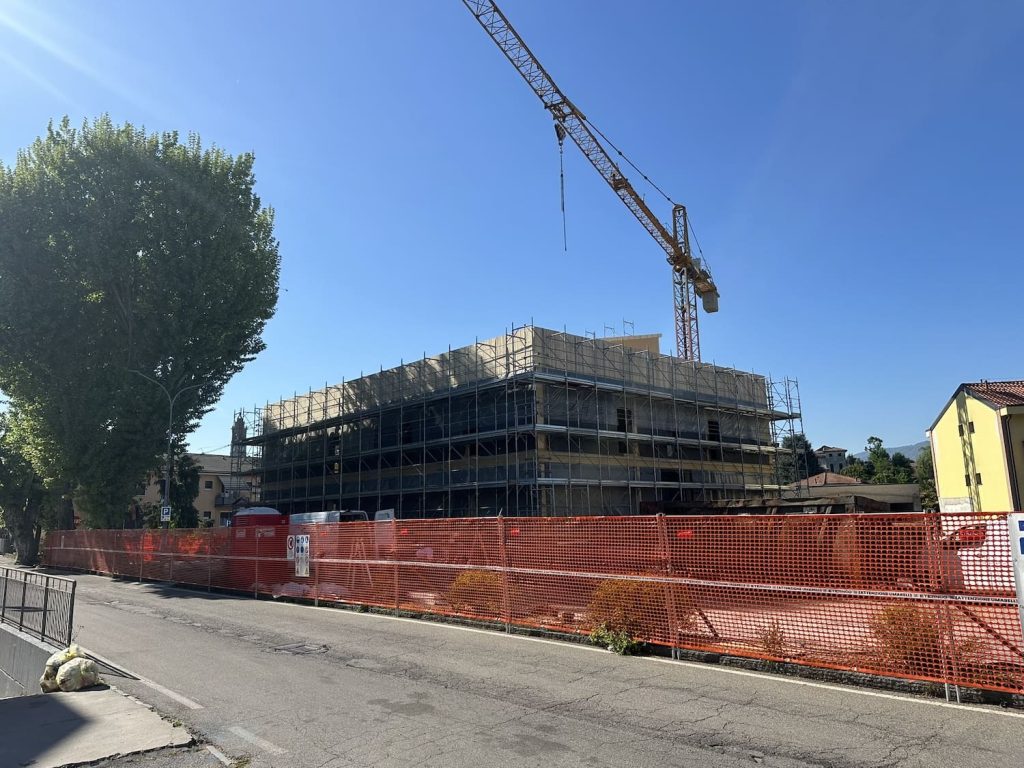 edificio sanitario nzeb pablok casa comunita azzate