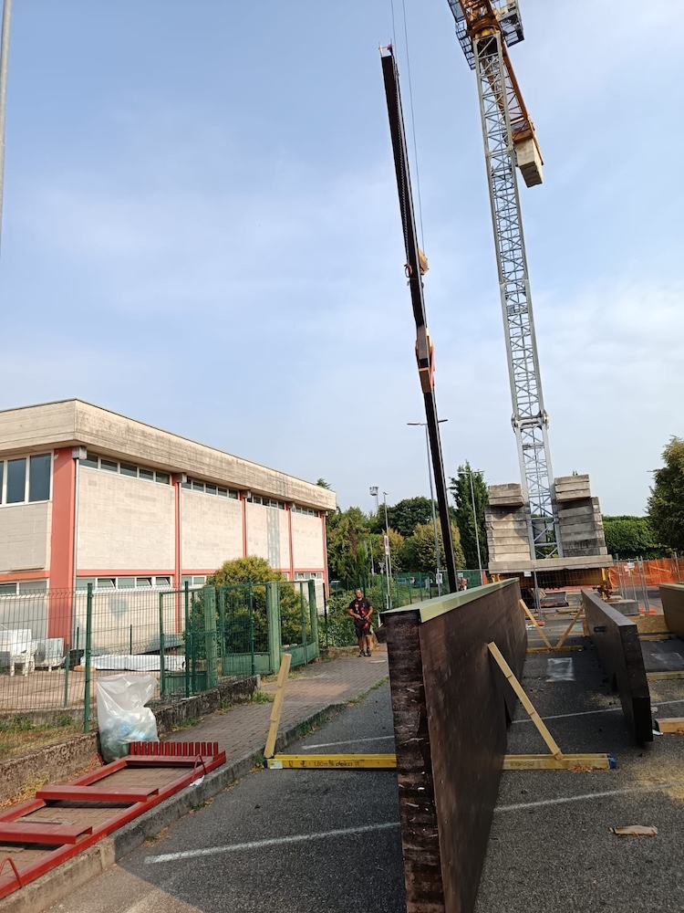 preparazione cantiere travi in legno piscina tradate