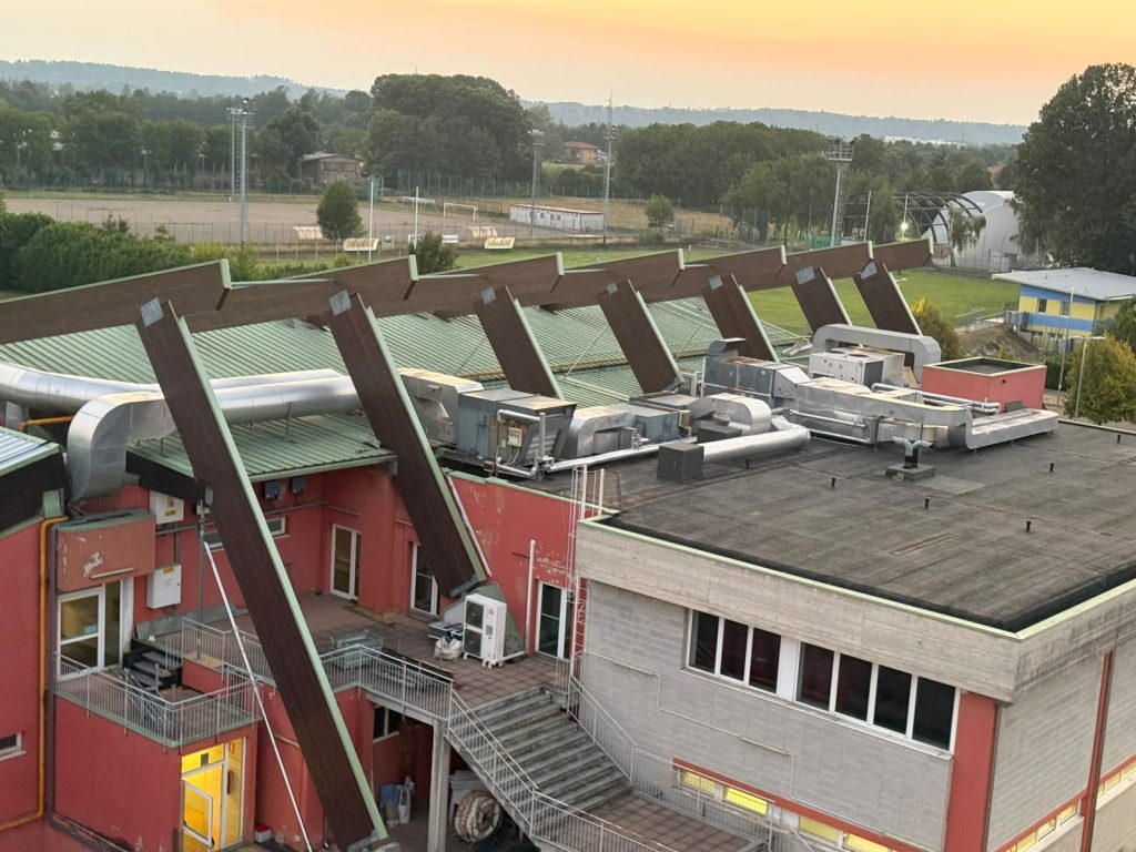 novellocase piscina tradate travi in legno